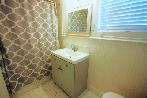 Casa en alquiler en Tampa, Florida, 3 dormitorios, 104.79 m2 № 1849557 - foto 12