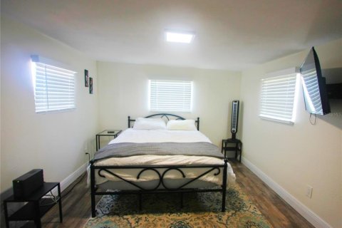 Casa en alquiler en Tampa, Florida, 3 dormitorios, 104.79 m2 № 1849557 - foto 16