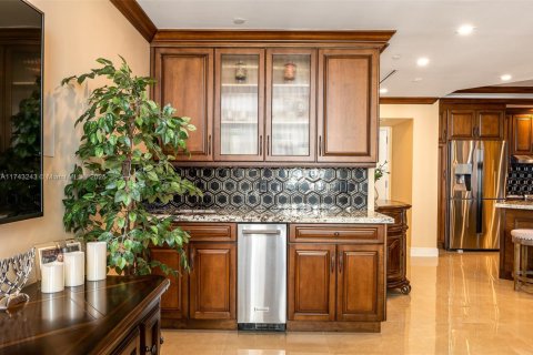 Condo in Sunny Isles Beach, Florida, 2 bedrooms  № 1961516 - photo 8