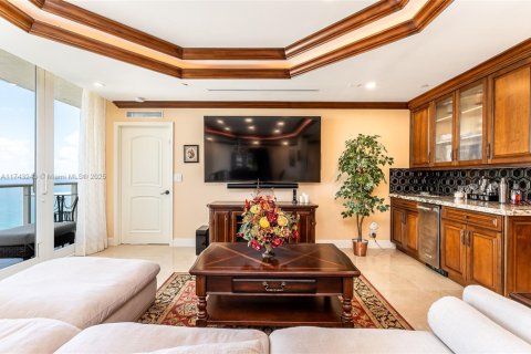 Condo in Sunny Isles Beach, Florida, 2 bedrooms  № 1961516 - photo 4