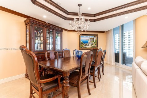 Condo in Sunny Isles Beach, Florida, 2 bedrooms  № 1961516 - photo 6