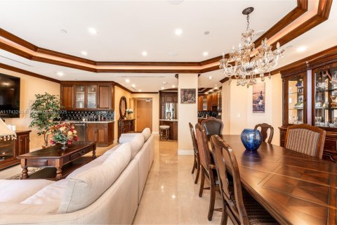 Condo in Sunny Isles Beach, Florida, 2 bedrooms  № 1961516 - photo 7