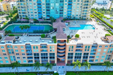 Condo in Miami Beach, Florida, 2 bedrooms  № 1742308 - photo 22