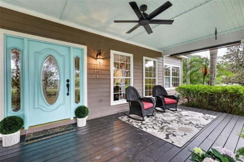 House in Eustis, Florida 3 bedrooms, 349.87 sq.m. № 2212955 - photo 5