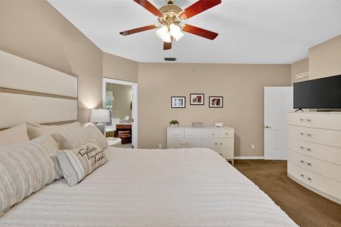 House in Eustis, Florida 3 bedrooms, 349.87 sq.m. № 2212955 - photo 22