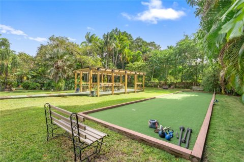 Villa ou maison à vendre à Pinecrest, Floride: 4 chambres, 287.63 m2 № 1921292 - photo 10