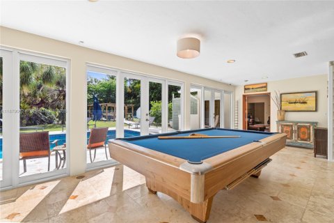 Villa ou maison à vendre à Pinecrest, Floride: 4 chambres, 287.63 m2 № 1921292 - photo 22