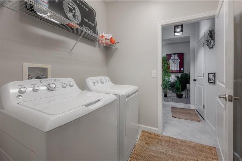 House in BELMONT in Ruskin, Florida 3 bedrooms, 160.91 sq.m. № 1793566 - photo 26