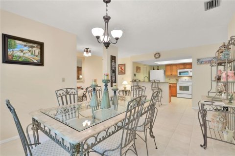 Condominio en alquiler en Bradenton, Florida, 2 dormitorios, 116.5 m2 № 214795 - foto 16