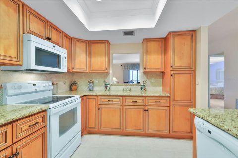 Condominio en alquiler en Bradenton, Florida, 2 dormitorios, 116.5 m2 № 214795 - foto 20