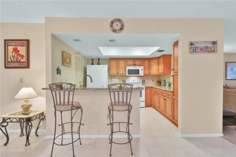 Condominio en alquiler en Bradenton, Florida, 2 dormitorios, 116.5 m2 № 214795 - foto 17
