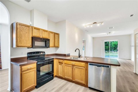 House in Riverview, Florida 3 bedrooms, 142.14 sq.m. № 1915572 - photo 8