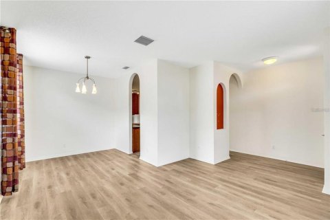 House in Riverview, Florida 3 bedrooms, 142.14 sq.m. № 1915572 - photo 5
