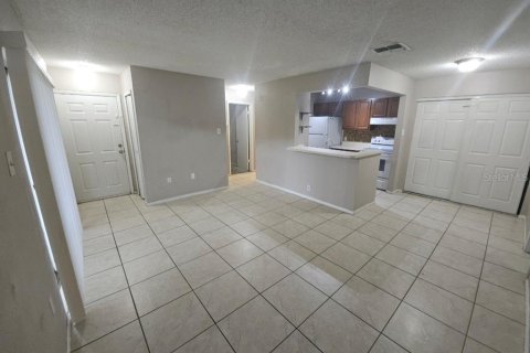 Condominio en venta en Kissimmee, Florida, 2 dormitorios, 84.54 m2 № 2091742 - foto 4