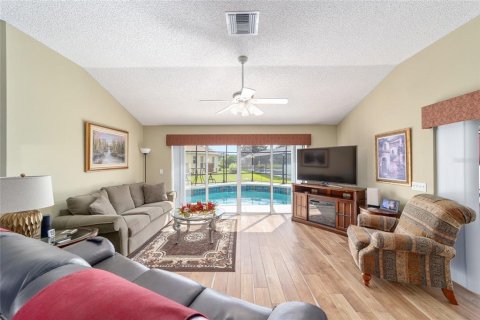 Casa en venta en The Villages, Florida, 3 dormitorios, 174.93 m2 № 1835916 - foto 9