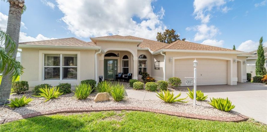 Casa en The Villages, Florida 3 dormitorios, 174.93 m2 № 1835916