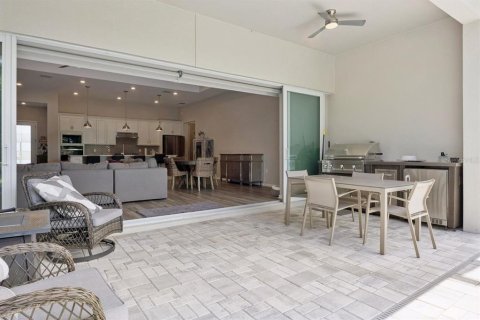 Купить виллу или дом в Уинтер-Гарден, Флорида 9 комнат, 210.89м2, № 2150481 - фото 8