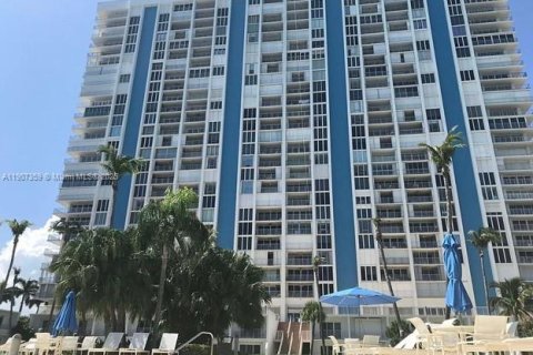 Adosado en Key Biscayne, Florida 2 dormitorios, 96.8 m2 № 2013891