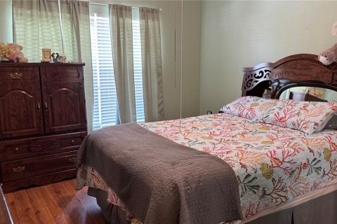 House in Leesburg, Florida 2 bedrooms, 179.77 sq.m. № 1658002 - photo 18