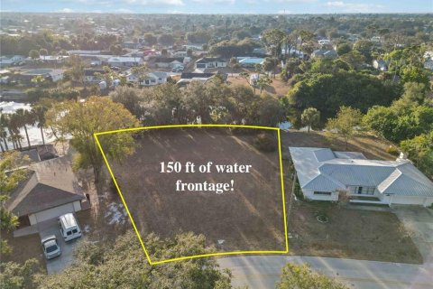 Terreno en Port Charlotte, Florida № 2108387