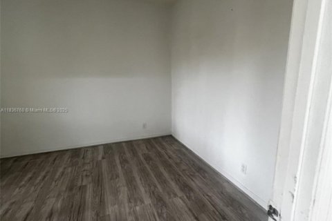 House in Sunrise, Florida 3 bedrooms, 155.89 sq.m. № 1820085 - photo 7