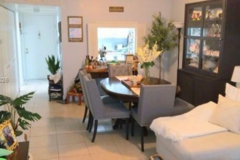 Condo in Boca Raton, Florida, 1 bedroom  № 2057257 - photo 5