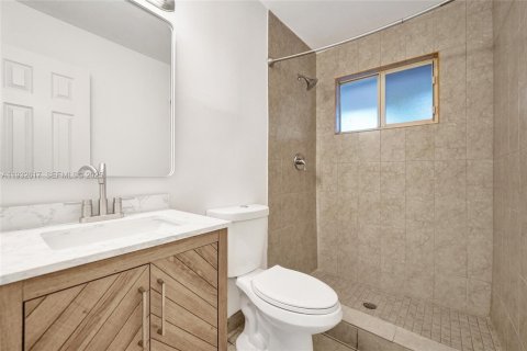 Снять в аренду виллу или дом в Халландейл-Бич, Флорида 3 спальни, 125.42м2, № 1991565 - фото 26