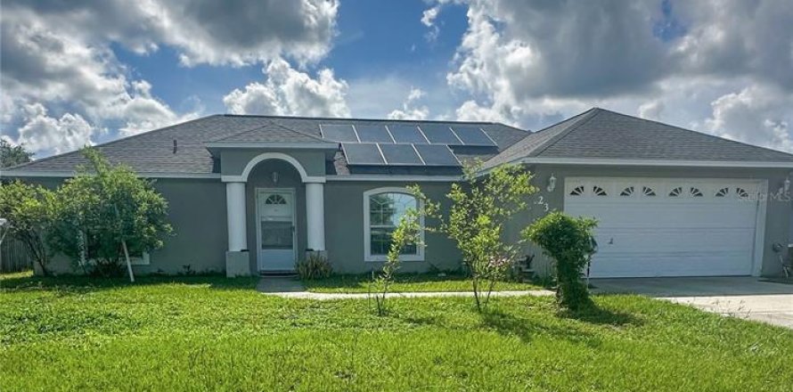 House in Deltona, Florida 3 bedrooms, 120.77 sq.m. № 1829813