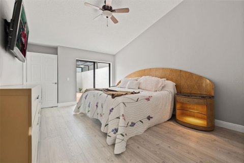 Townhouse in Tampa, Florida 3 bedrooms, 155.15 sq.m. № 1827820 - photo 4