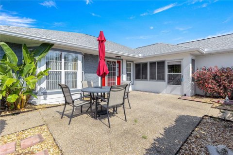 House in Ocala, Florida 2 bedrooms, 144 sq.m. № 1675538 - photo 3