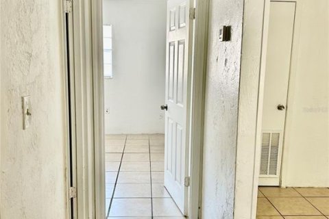 Condominio en alquiler en Daytona Beach, Florida, 2 dormitorios, 74.32 m2 № 2105206 - foto 3