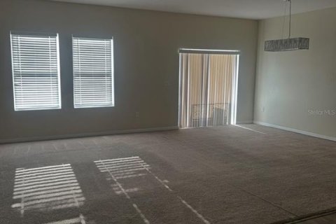 Villa ou maison à louer à Haines City, Floride: 3 chambres, 151.99 m2 № 2416439 - photo 10