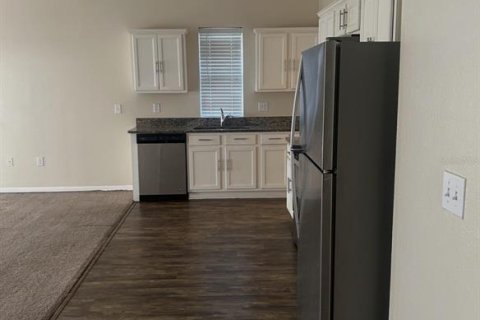 Villa ou maison à louer à Haines City, Floride: 3 chambres, 151.99 m2 № 2416439 - photo 6