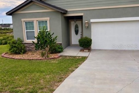 Villa ou maison à Haines City, Floride 3 chambres, 151.99 m2 № 2416439