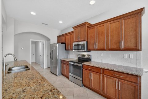 House in Palm Coast, Florida 3 bedrooms, 171.4 sq.m. № 2142262 - photo 12
