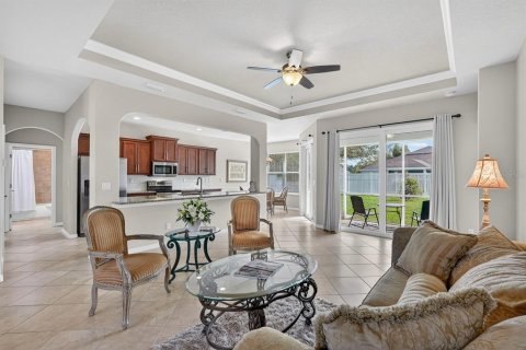 House in Palm Coast, Florida 3 bedrooms, 171.4 sq.m. № 2142262 - photo 2