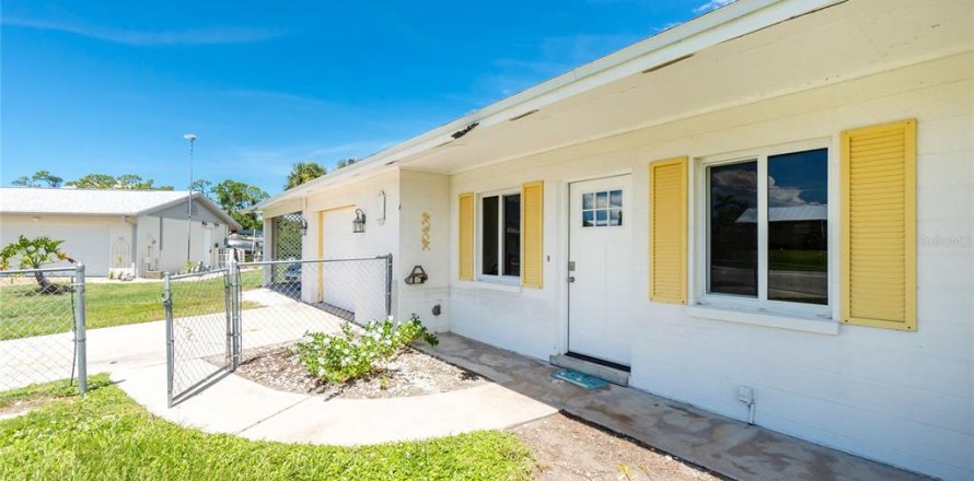 Villa ou maison à Englewood, Floride 2 chambres, 105.35 m2 № 1885662