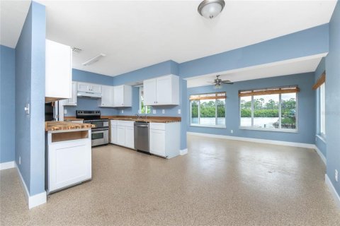Villa ou maison à vendre à Englewood, Floride: 2 chambres, 105.35 m2 № 1885662 - photo 16
