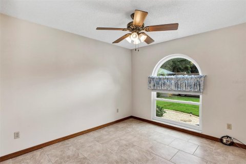 House in Apopka, Florida 3 bedrooms, 152.17 sq.m. № 1903975 - photo 13
