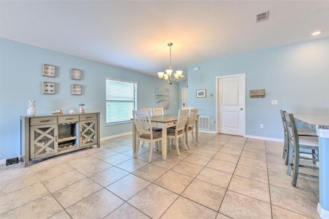 House in Riverview, Florida 4 bedrooms, 171.03 sq.m. № 2150114 - photo 11