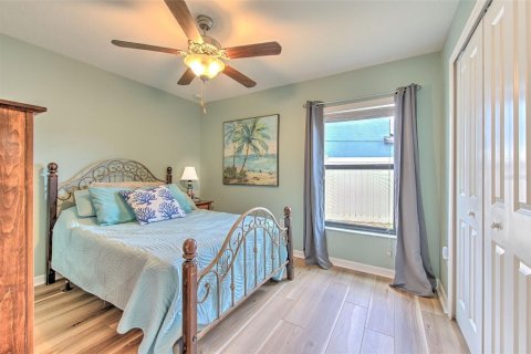 House in Riverview, Florida 4 bedrooms, 171.03 sq.m. № 2150114 - photo 28