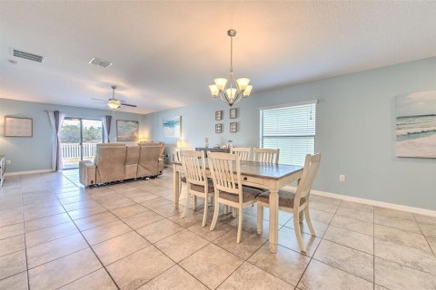 House in Riverview, Florida 4 bedrooms, 171.03 sq.m. № 2150114 - photo 12