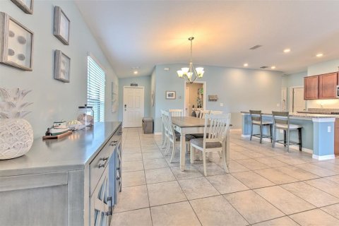House in Riverview, Florida 4 bedrooms, 171.03 sq.m. № 2150114 - photo 15