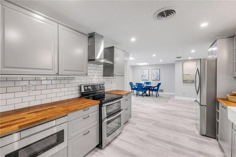 Casa en venta en Altamonte Springs, Florida, 3 dormitorios, 165.55 m2 № 1856010 - foto 7