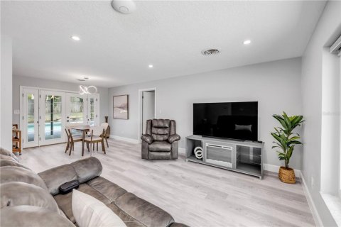 Casa en venta en Altamonte Springs, Florida, 3 dormitorios, 165.55 m2 № 1856010 - foto 13