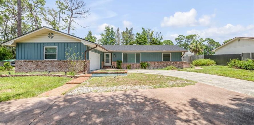 Casa en Altamonte Springs, Florida 3 dormitorios, 165.55 m2 № 1856010