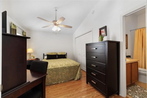 House in The Villages, Florida 2 bedrooms, 111.11 sq.m. № 2152364 - photo 19