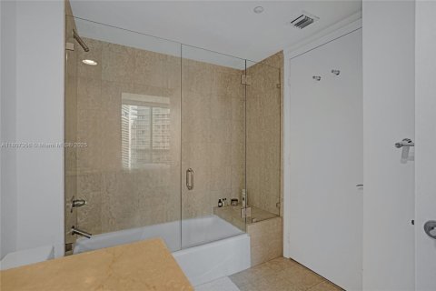 Condominio en venta en Miami Beach, Florida, 2 dormitorios, 133.5 m2 № 1762487 - foto 18