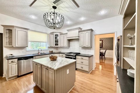 Снять в аренду виллу или дом в Палм-Харбор, Флорида 4 спальни, 239.5м2, № 2107350 - фото 16