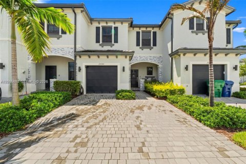 Adosado en venta en Miami Gardens, Florida, 3 dormitorios, 124.86 m2 № 2089543 - foto 4